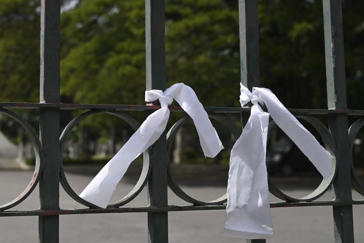 Anger grows in Sri Lanka over forced Muslim virus cremations