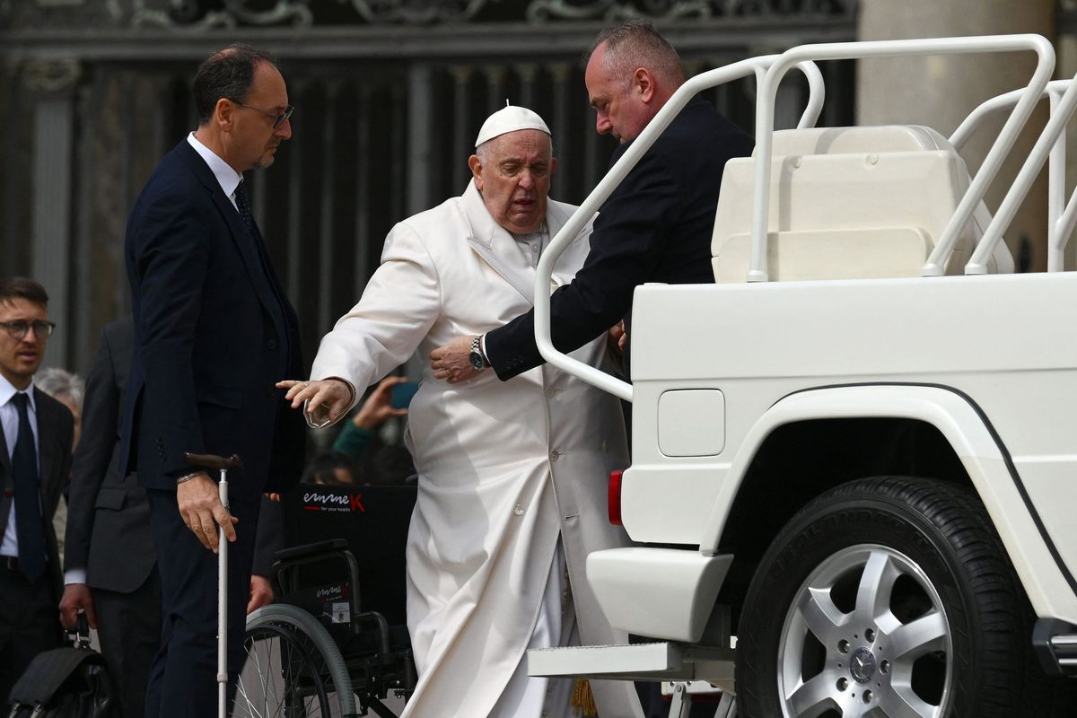 Pope Francis to be hospitalised for ‘few days’ for respiratory infection