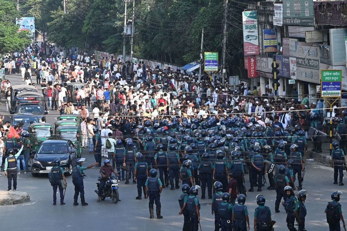 Bangladesh protesters ask PM Hasina to resign to allow free election