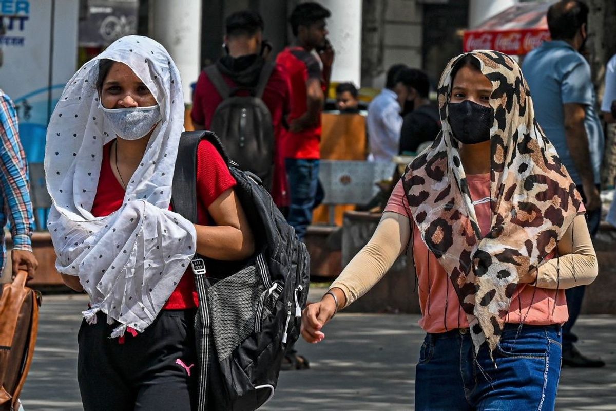 Temperature tops 44C in Delhi as India reels under heatwave