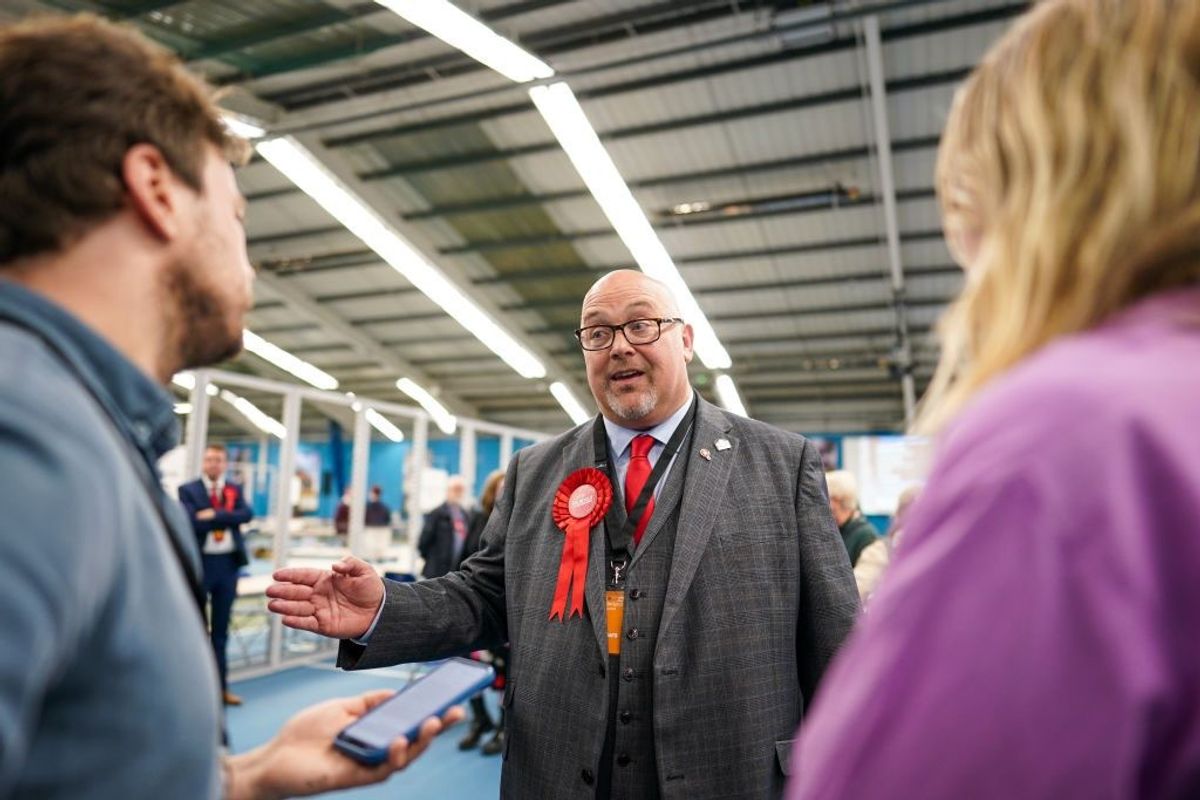 Local elections: Johnson suffers heavy losses in London