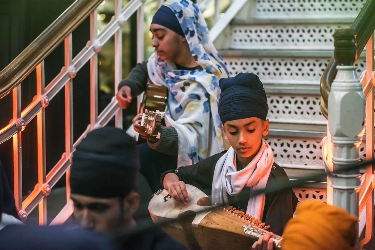 Mentoring for young South Asians with music skills