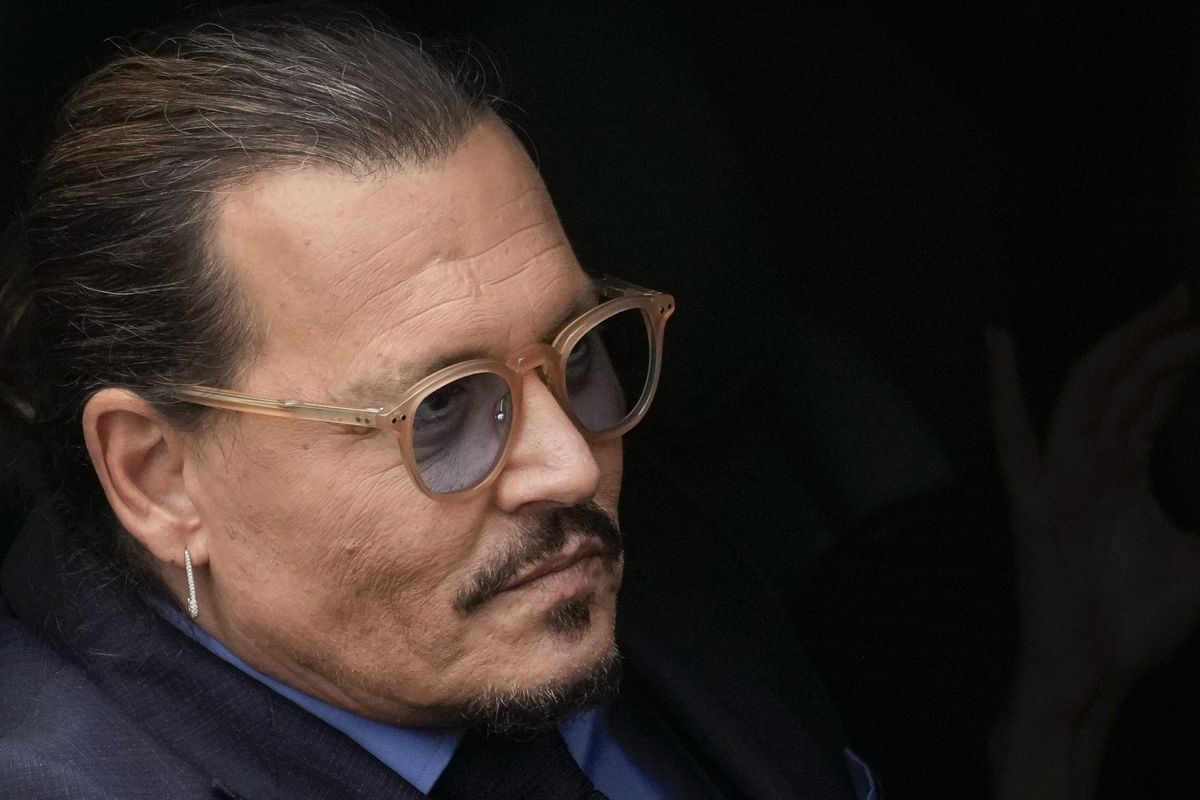 Johnny Depp to tour with his rock band Hollywood Vampires next summer