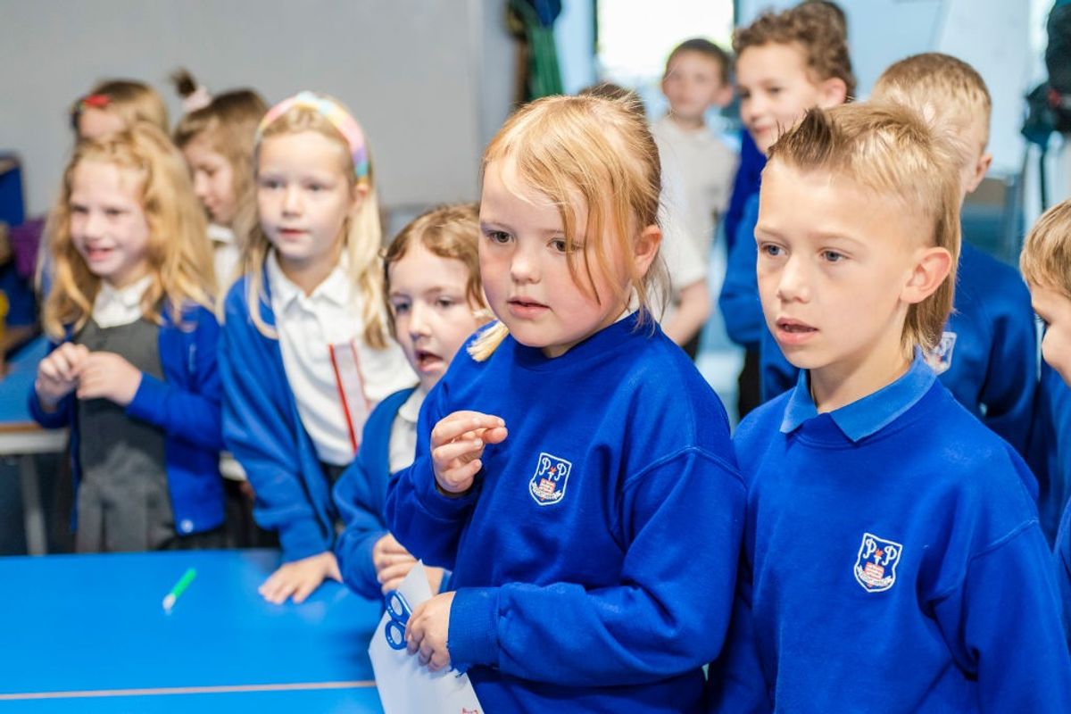 Record number of disadvantaged students set to work or study globally under UK’s Turing Scheme
