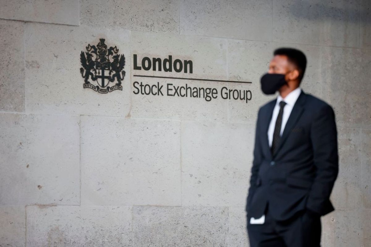 UK stocks climb, pound rises after reports of Johnson quitting surfaced