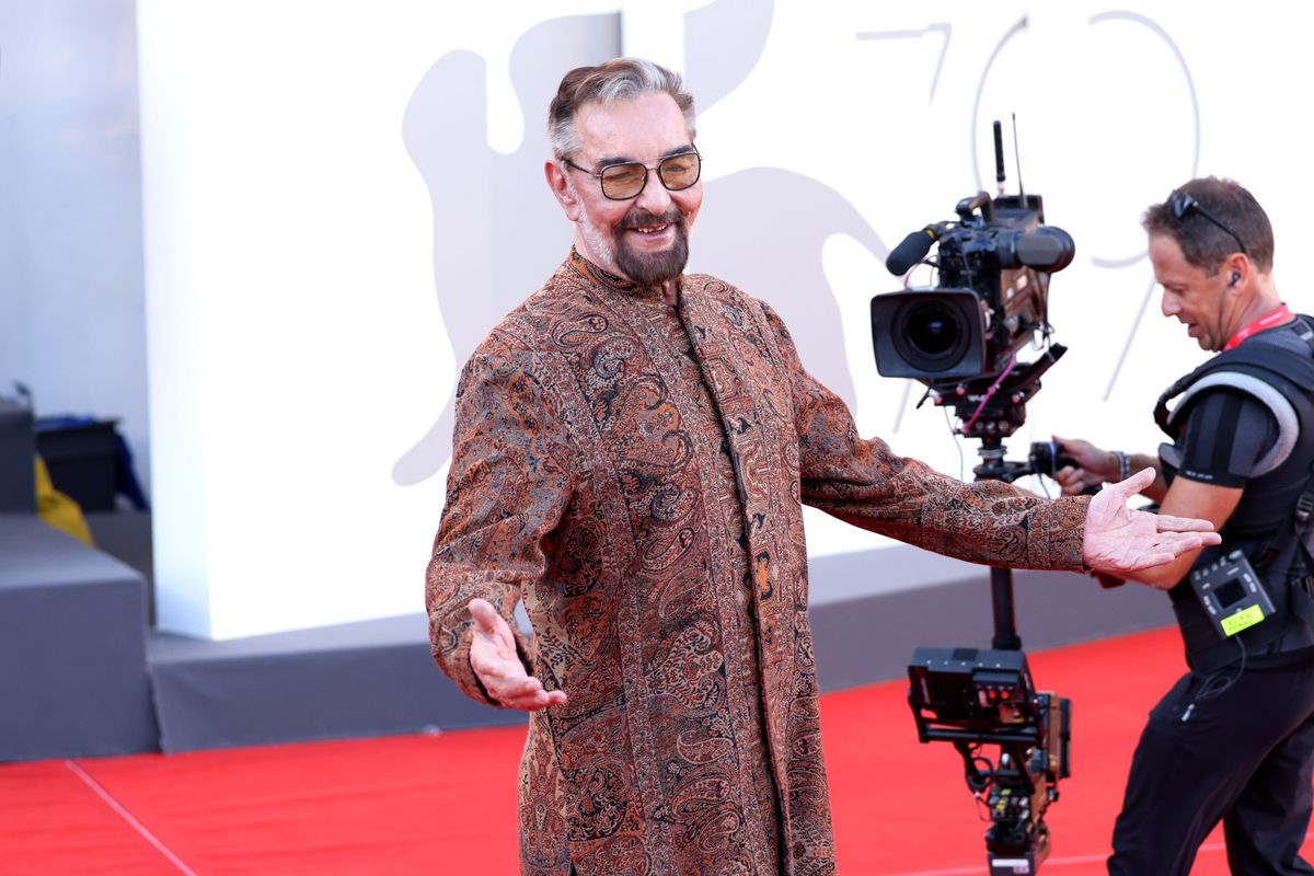 Kabir Bedi honoured with Lifetime Achievement Award at Venice
