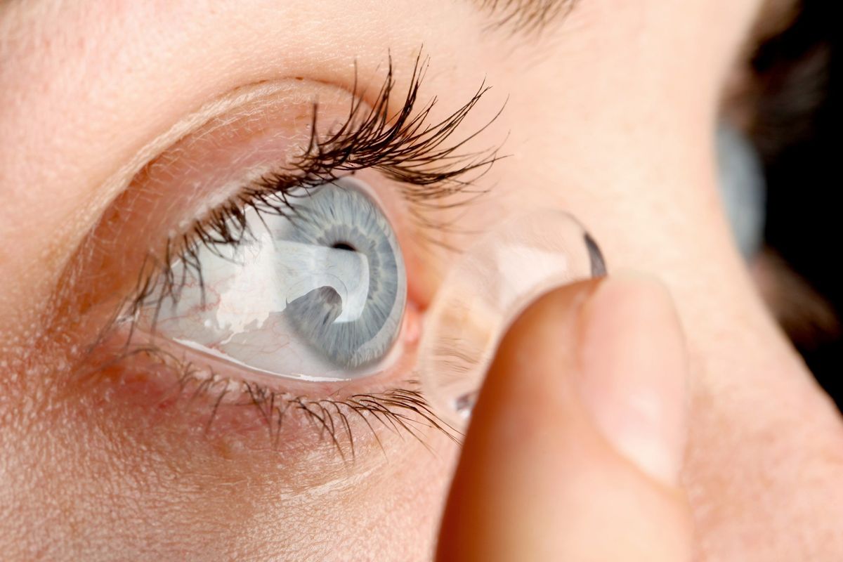 Do you wear contact lenses? Here’s how to avoid this dangerous infection