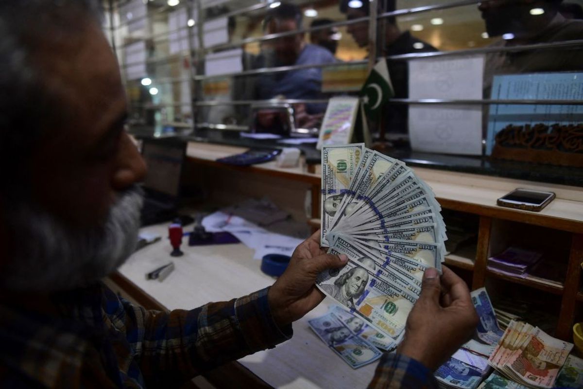 Pakistan economic crisis: 10 percent cut in govt employees’ salary under consideration