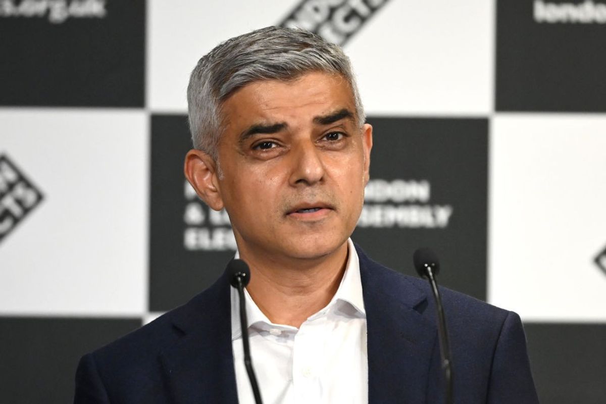 Sadiq Khan announces scheme to give every London primary pupil free school meal for a year to tackle cost-of-living crisis