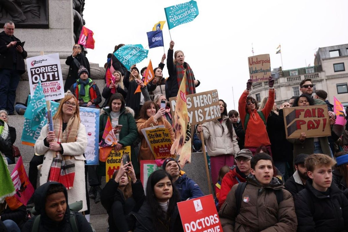 NHS strikes: UK government, healthcare unions agree final pay offer