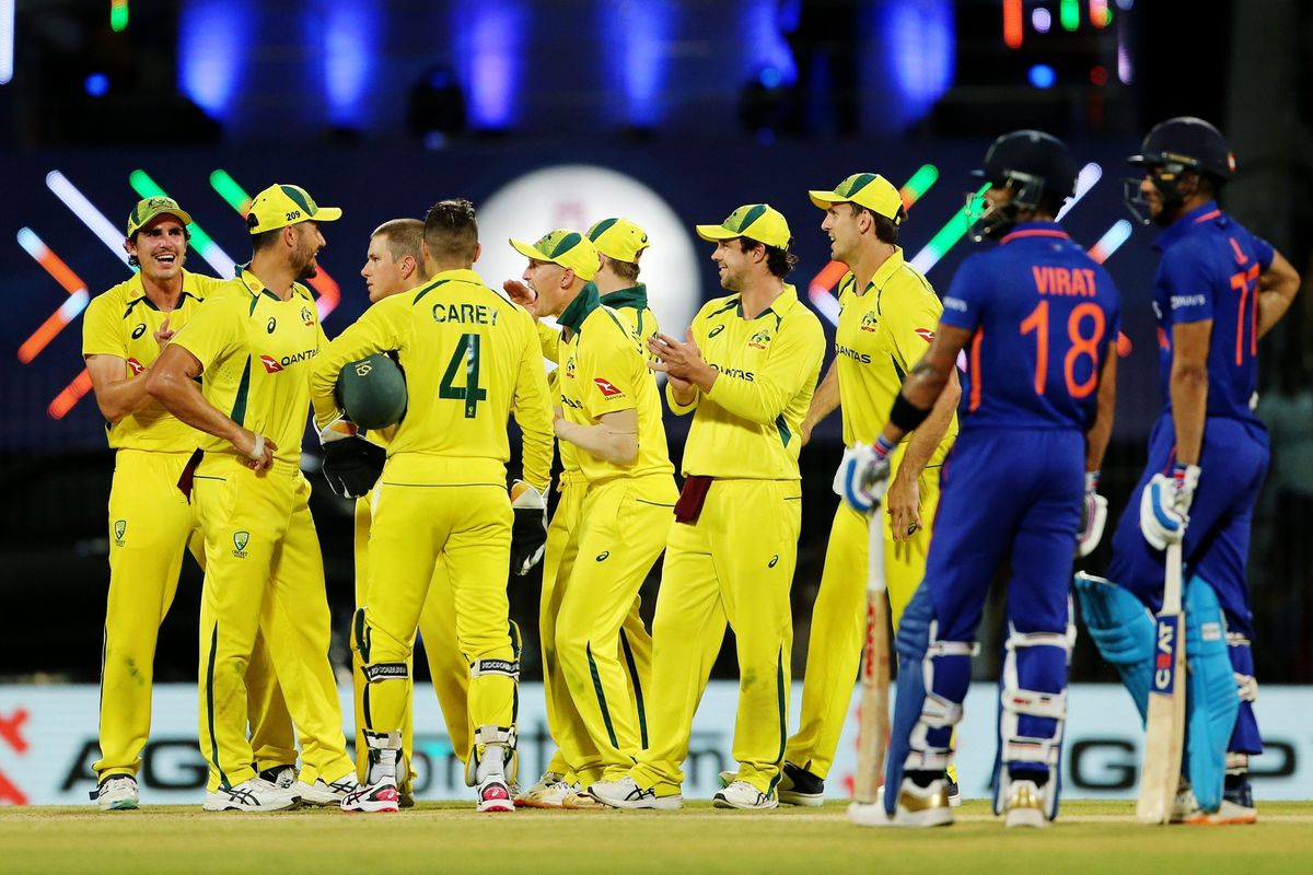 Australia beat India by 21 runs in third ODI, clinch series