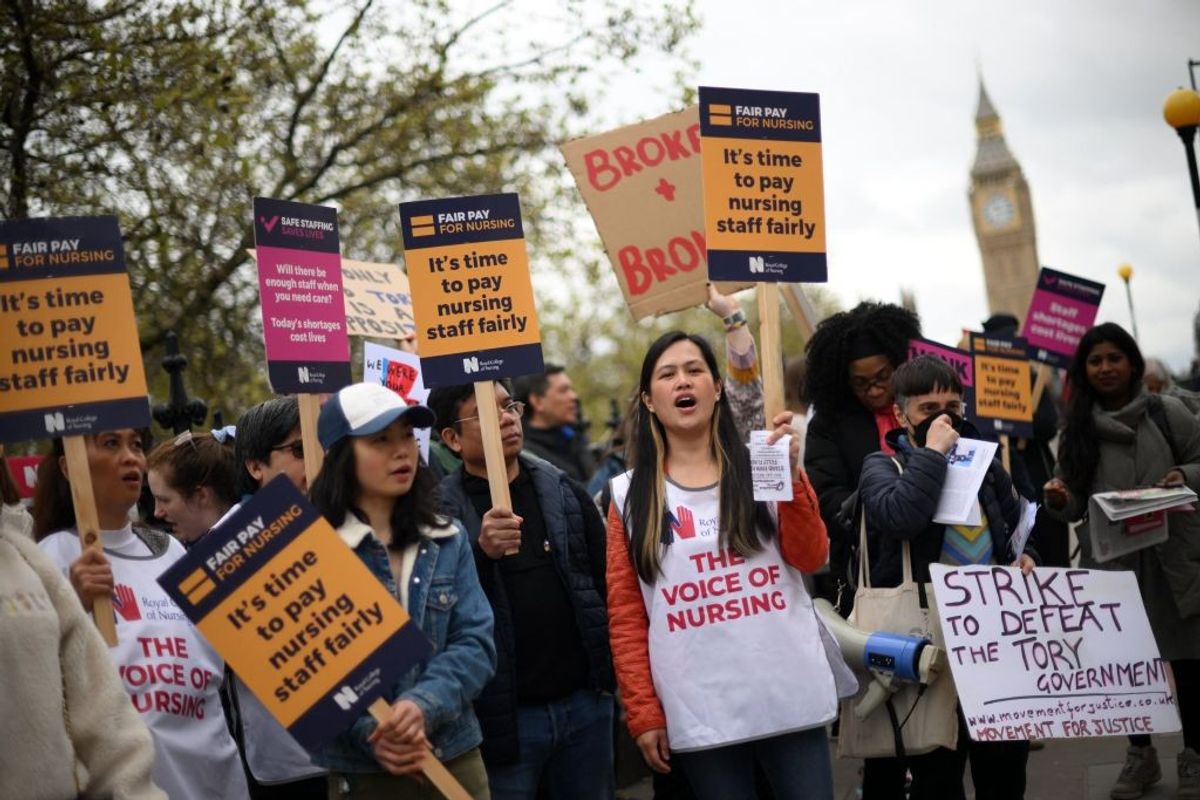 Nurses in England walk out as dispute intensifies