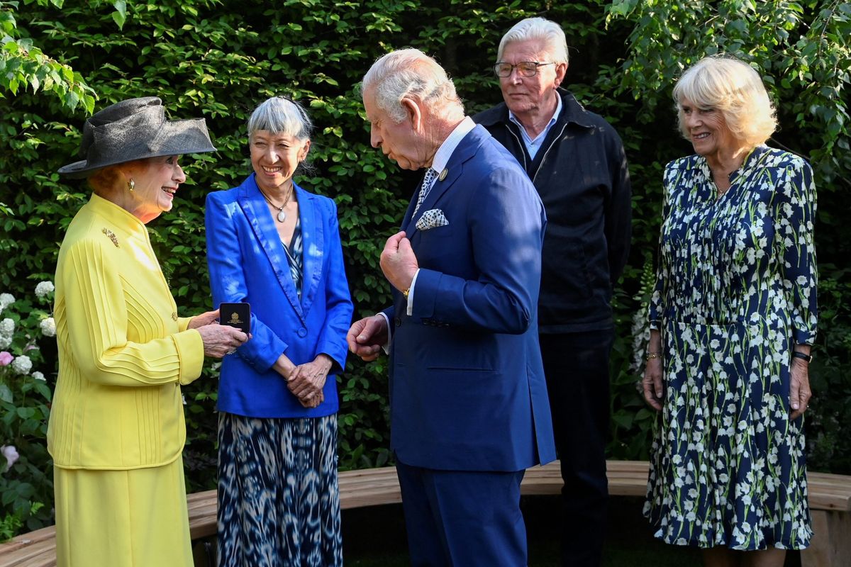 King and Queen present first Elizabeth medal of honour at RHS Chelsea Flower Show