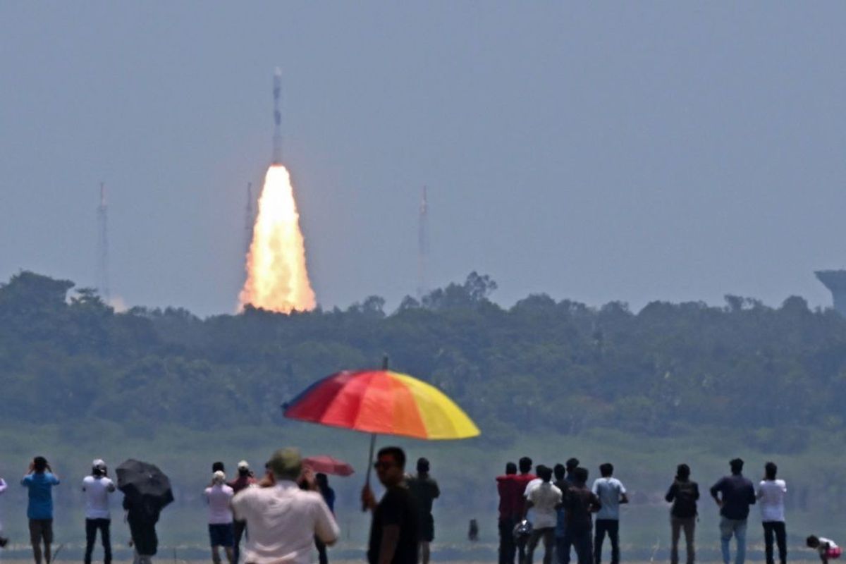 India successfully launches first solar mission