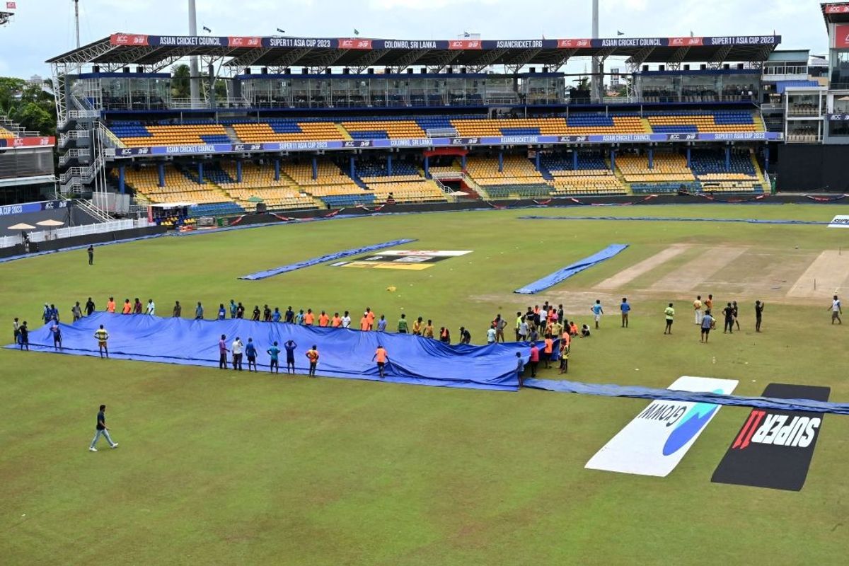 Rain delays India-Pakistan match resumption on reserve day