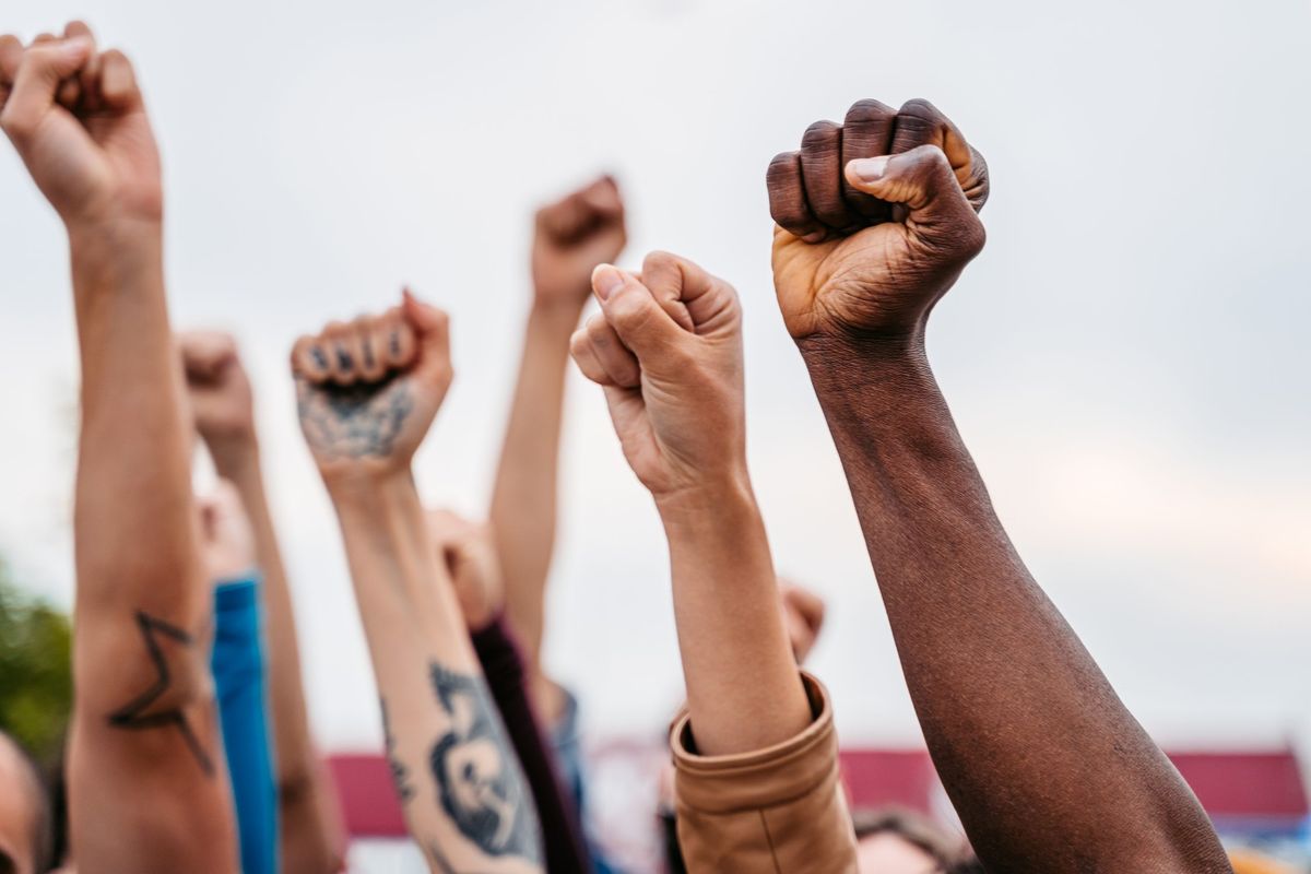Hollywood writers reach tentative deal with studios to end nearly 5-month-old strike