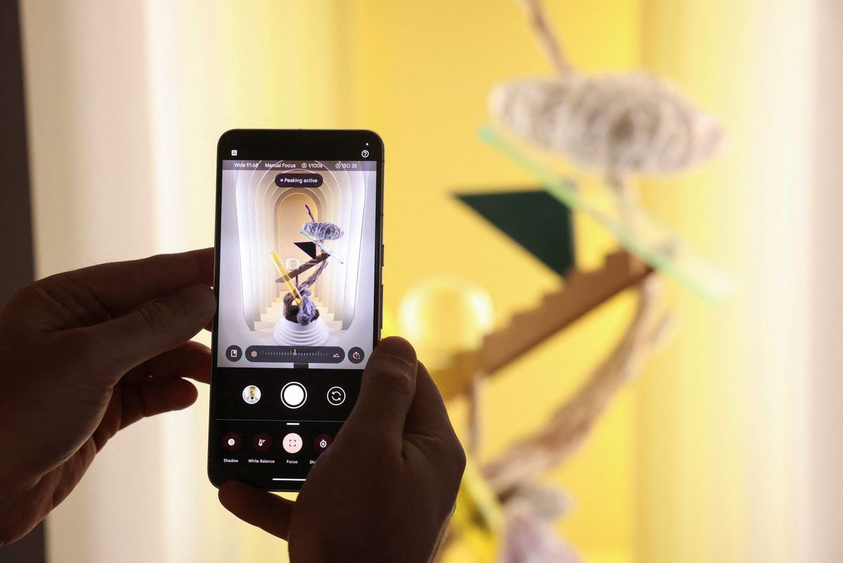 Google bets on India with Pixel smartphone manufacturing