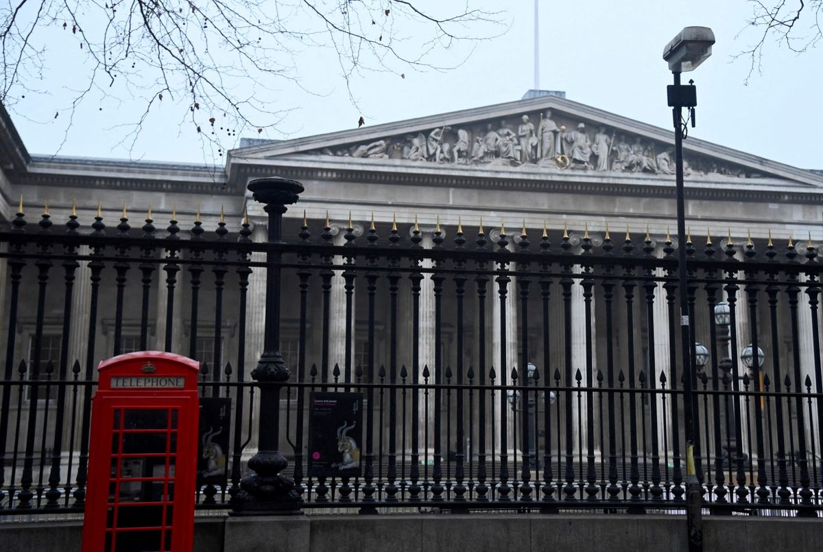 British Museum fires staffer over theft of valuable historic artifacts