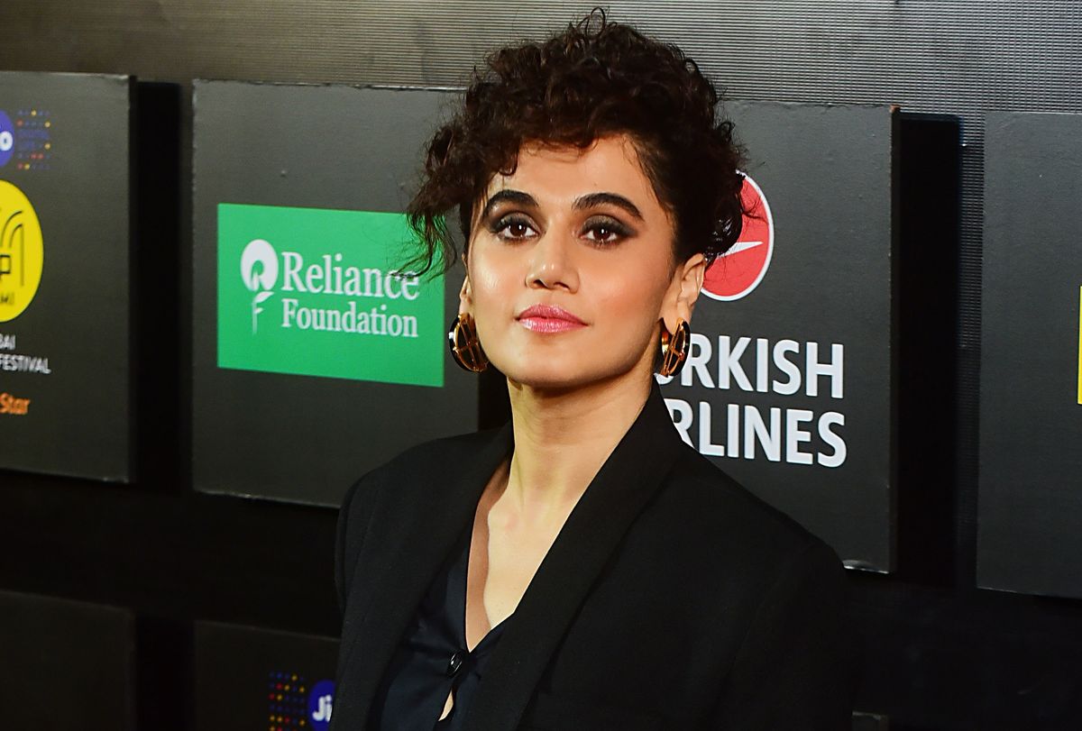 Taapsee reacts to Sonakshi's take on star kids losing out on films