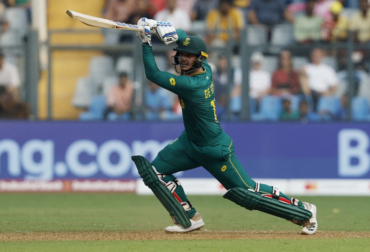 De Kock leads batting carnage as South Africa trounce Bangladesh