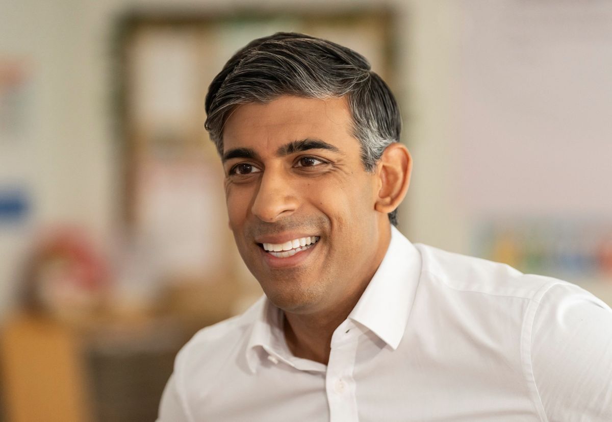 Sunak apologises for ‘inadvertent’ code breach over wife Akshata's shares