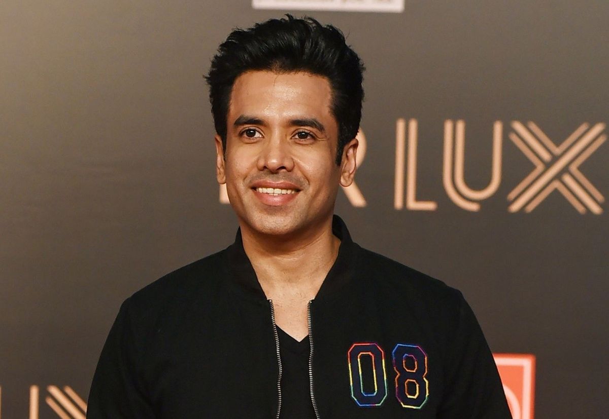 Tusshar Kapoor to reveal his journey to fatherhood in upcoming book Bachelor Dad