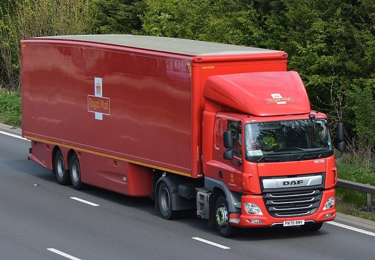 Post Office ends Royal Mail’s 360-year monopoly on parcel deliveries
