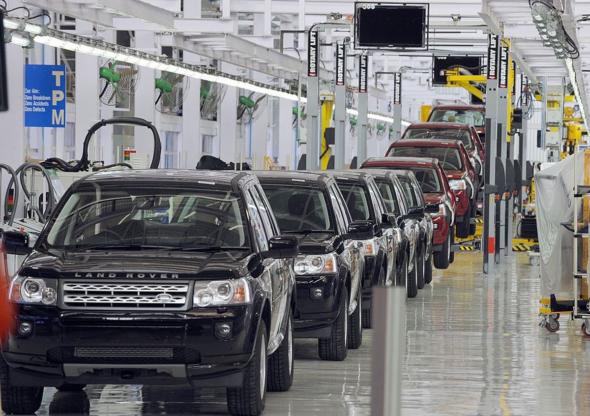 Tata Motors losses shrink on improved demand despite chip woes