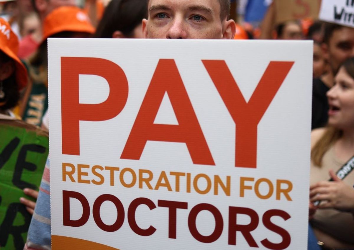 Senior doctors to strike again in October