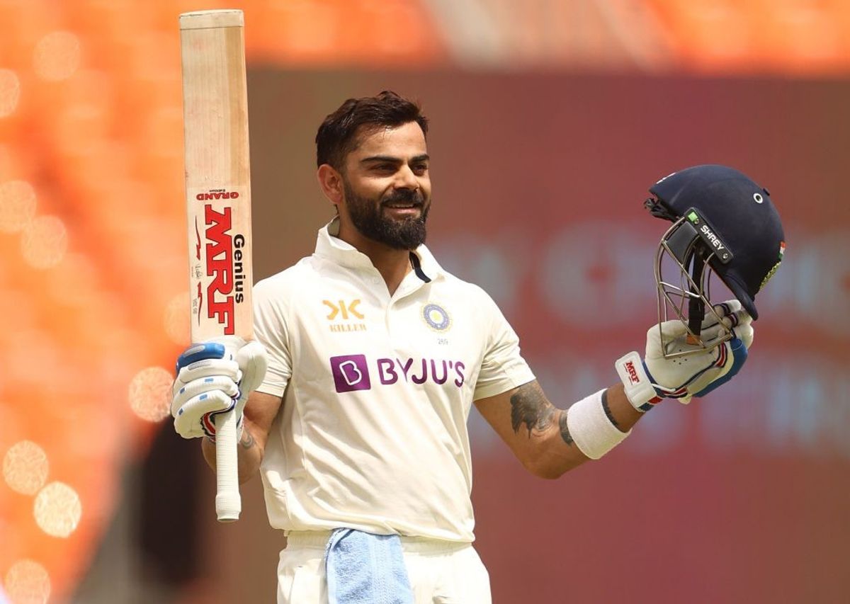 Kohli ton helps India dominate Australia