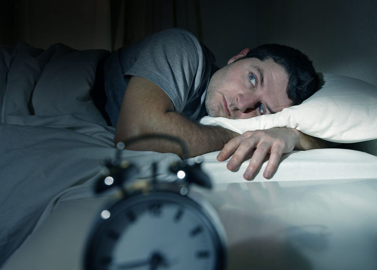 Less than five hours of night sleep increase the risk of chronic diseases