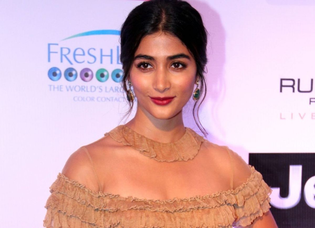 Radhe Shyam poster unveiled on Pooja Hegde birthday