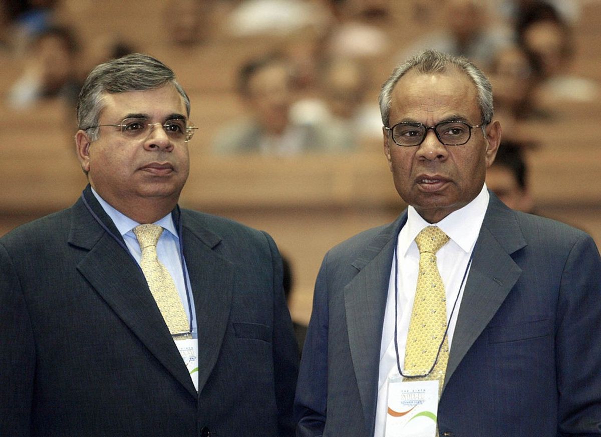 India: Hinduja Group ups its bid to £954 million to acquire debt-ridden Reliance Capital