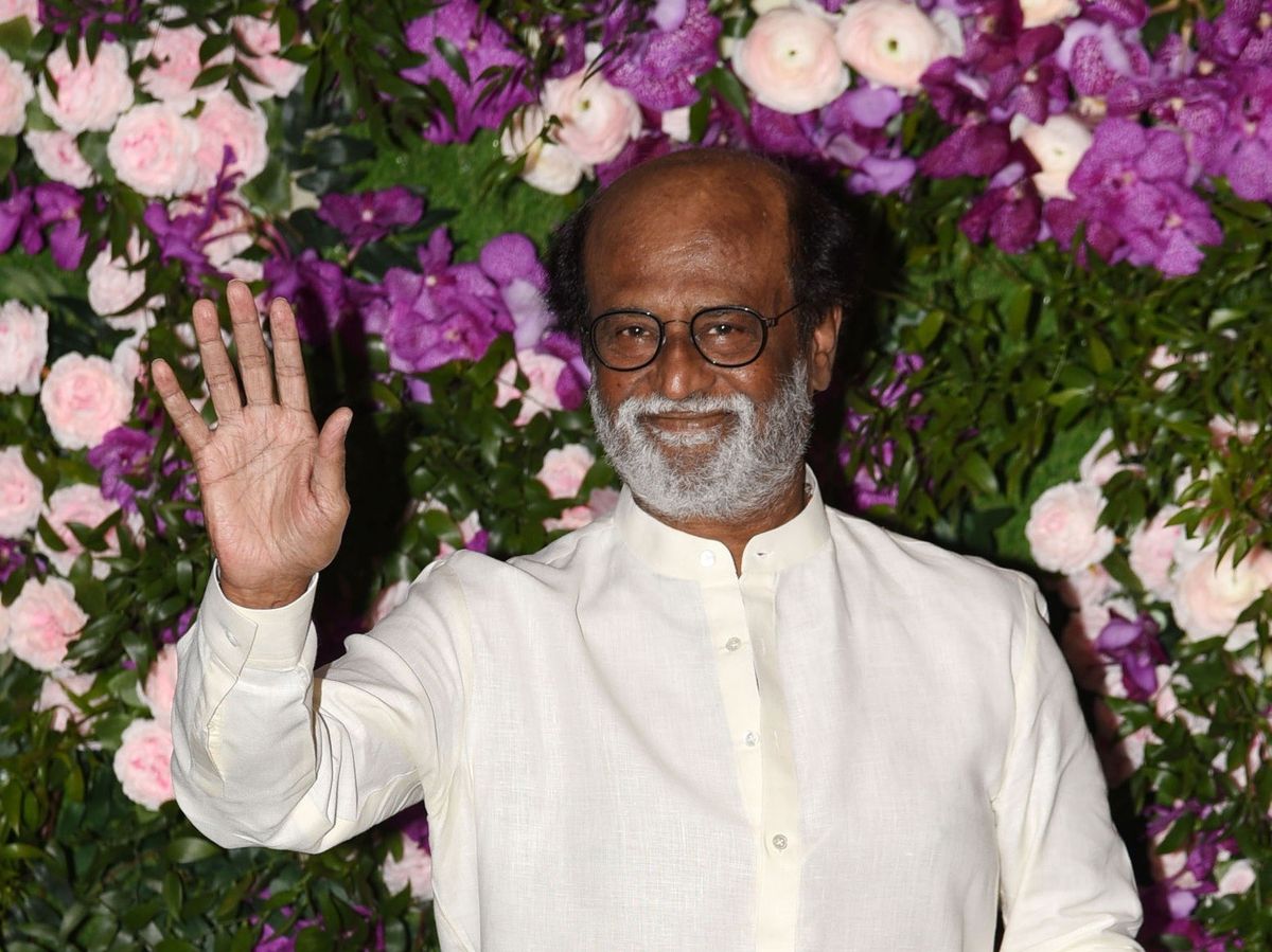 Rajinikanth offers prayers at Hanuman Garhi Temple in Ayodhya