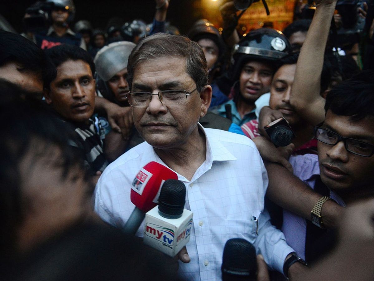 Bangladesh police arrest two top Opposition leaders