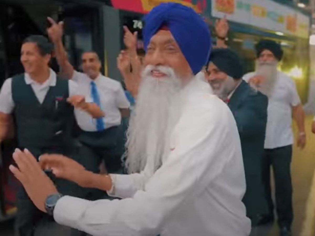 National Express bus driver turns into a popular singer: ‘I wanted to combine my passion for driving, singing’