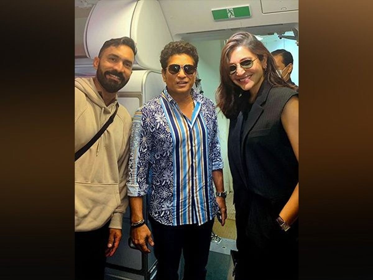 Anushka, Arijit, Sachin in Ahmedabad for India-Pakistan World Cup game