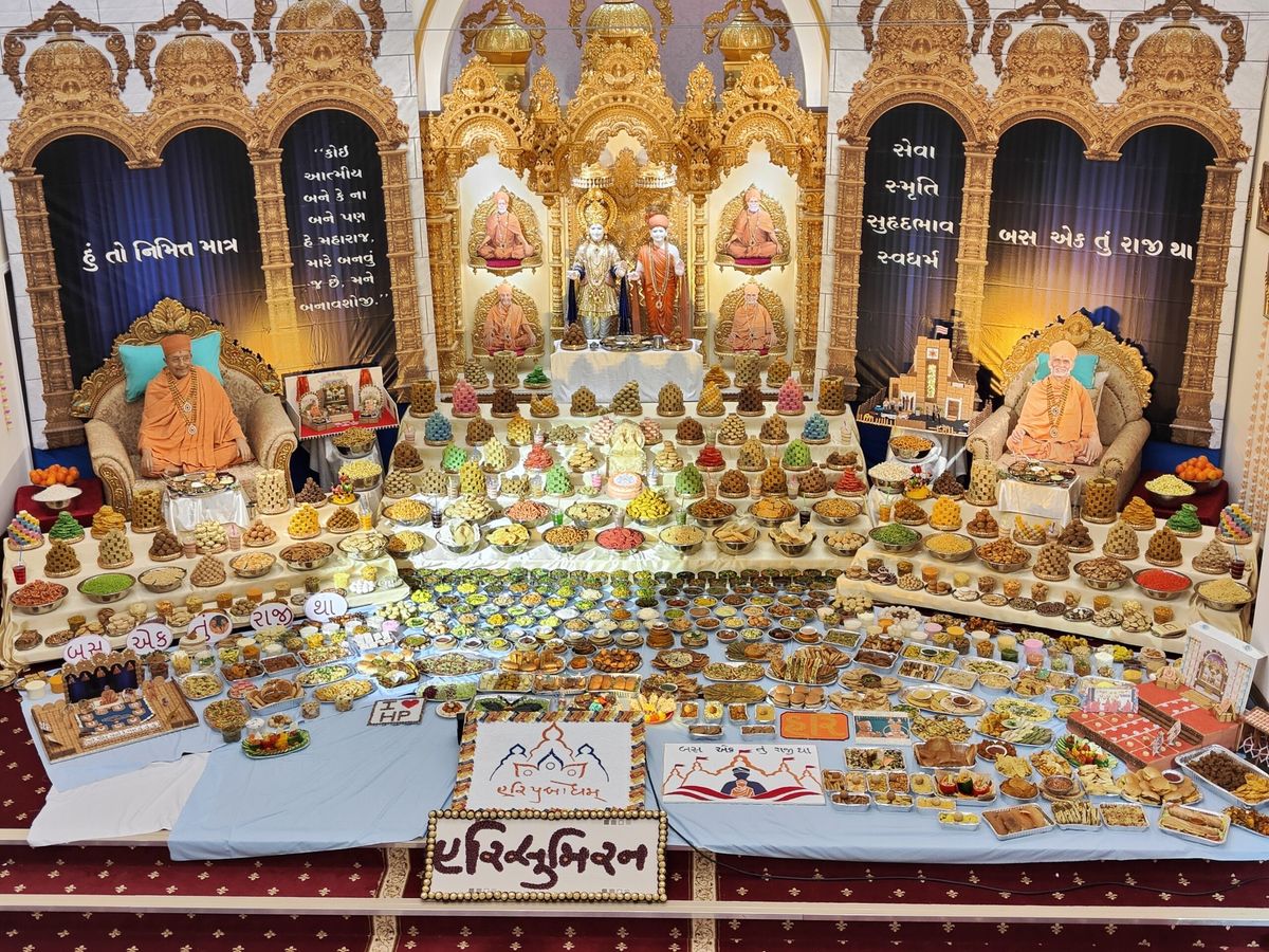 Yogi Divine Society celebrates Annakut festival and New Year