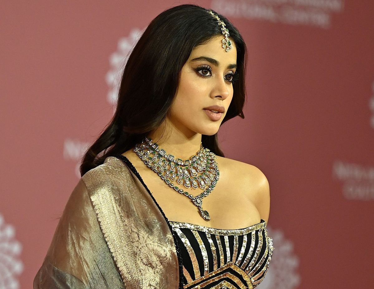 Janhvi Kapoor to star in thriller Ulajh