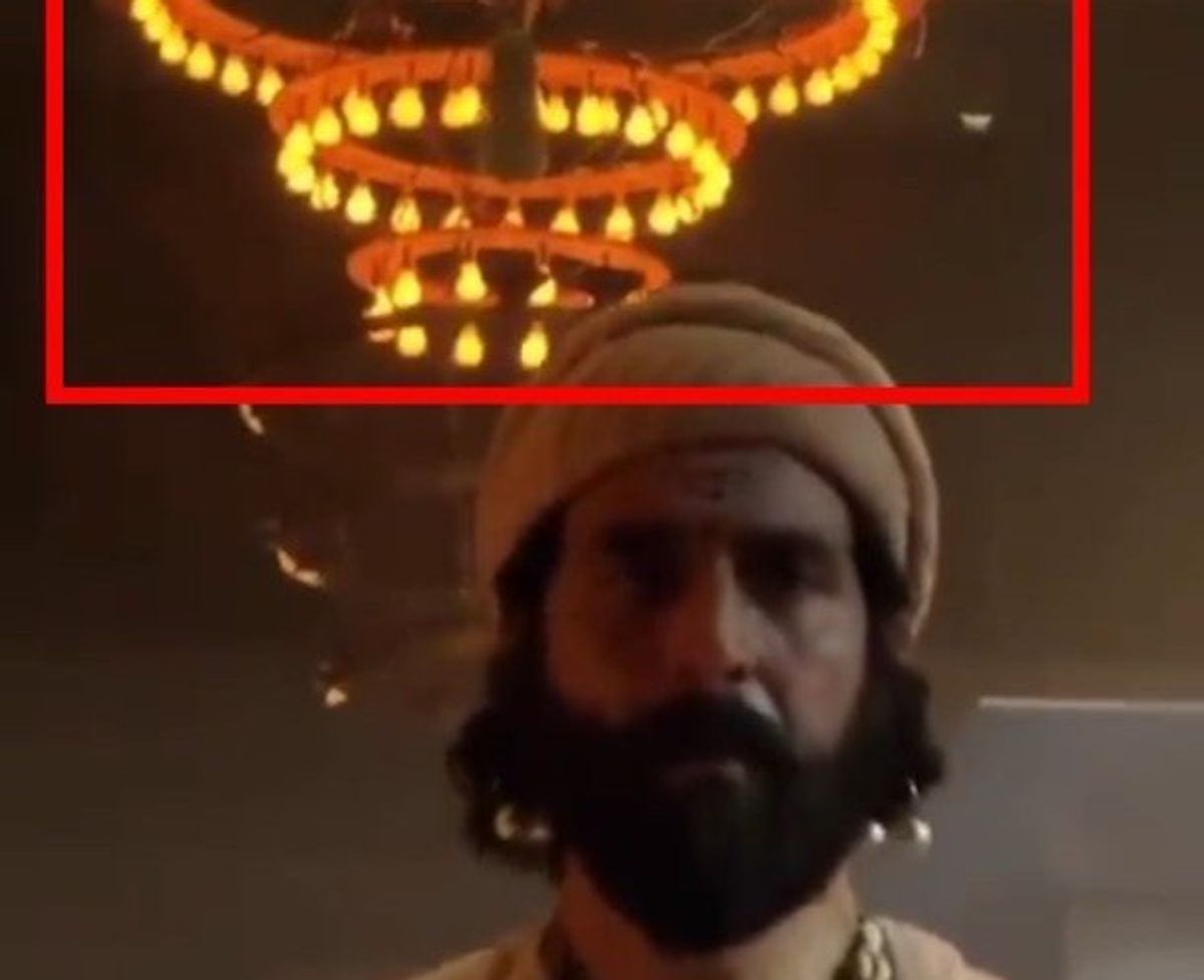 Akshay Kumar gets trolled after fans spot light bulbs in Chhatrapati Shivaji Maharaj