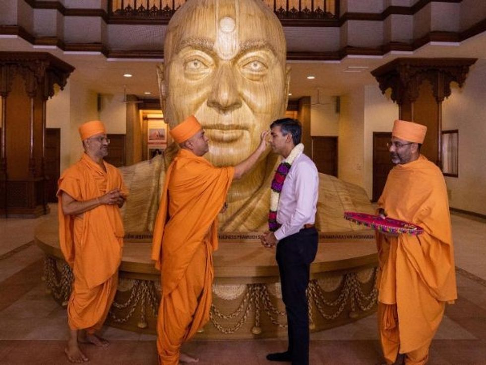 Rishi Sunak an able world leader, says Brahmavihari Swami who welcomed UK PM at Akshardham Temple