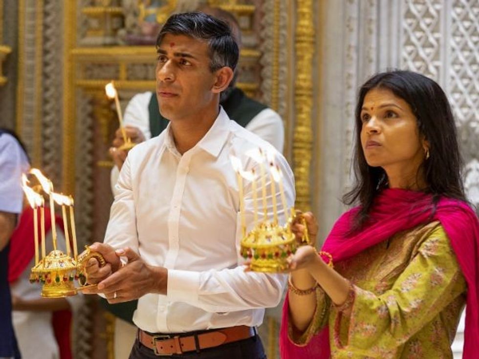 G20: Sunak, Akshata Murty visit Delhi Akshardham Temple; see PICS