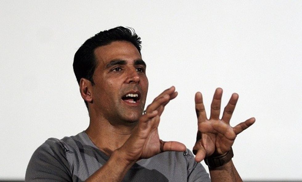 Bollywood Actor Akshay Kumar Ignores Question On Skipping Voting