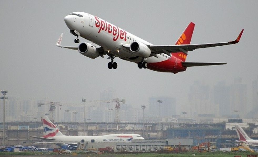 SpiceJet share sale to pay off dues gets good response