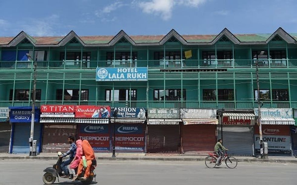 Kashmir Hotels Empty As Tourist Restrictions Lifted