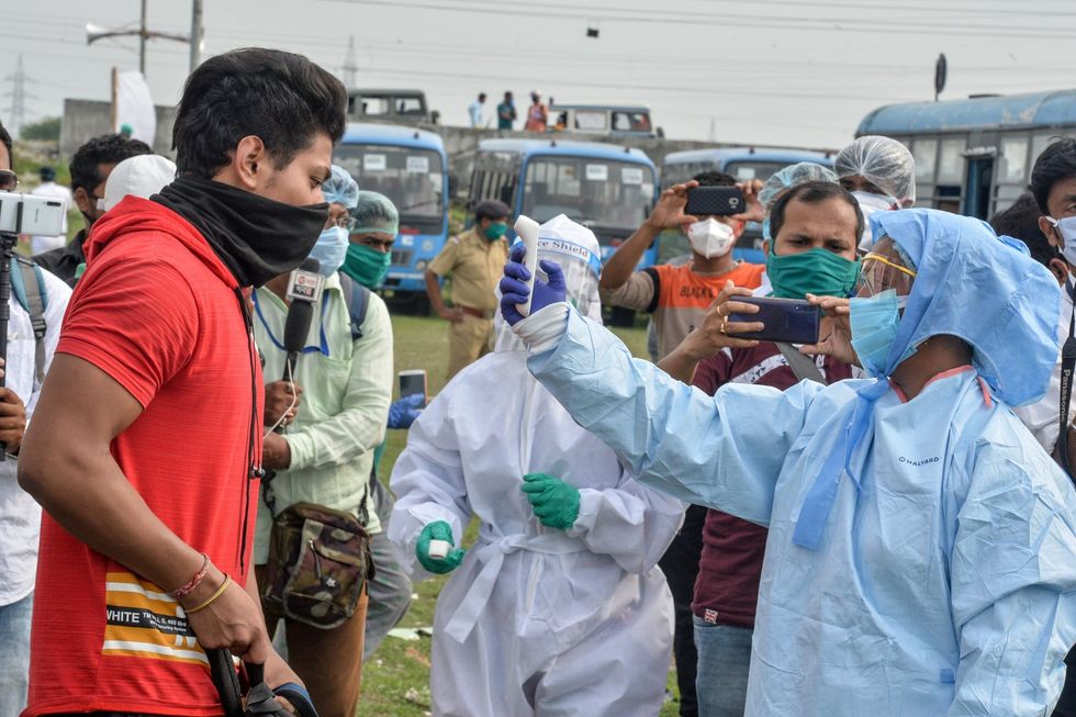 India extends lockdown for two weeks, with some easing