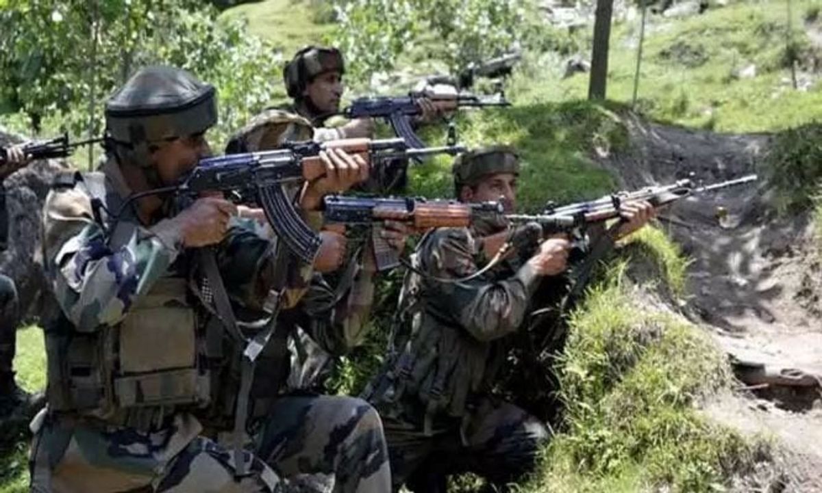 Pakistan Army violates ceasefire along LoC in J-K's Baramulla district