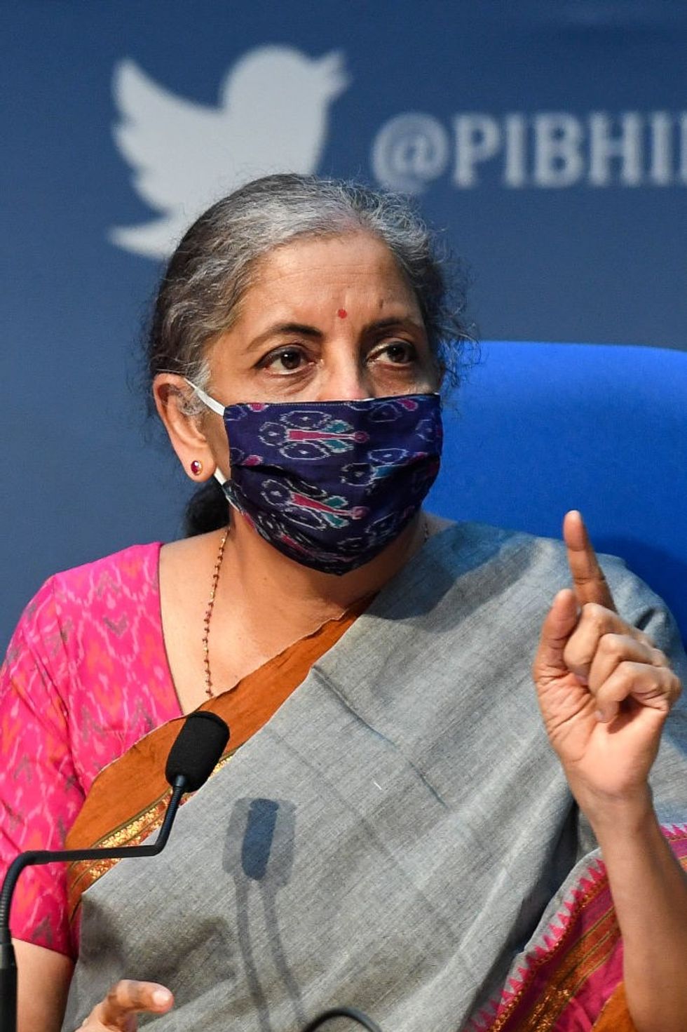 India likely to announce 'stimulus package' to boost economy