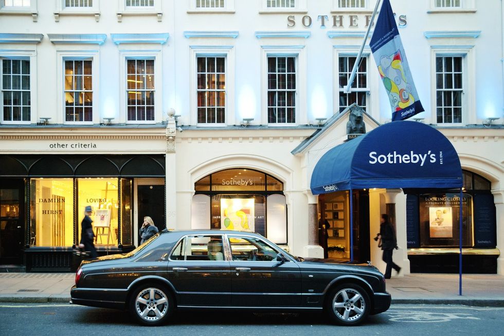 Royal Italian tiara, rare Kashmir sapphire glitter at Sotheby's Geneva auction