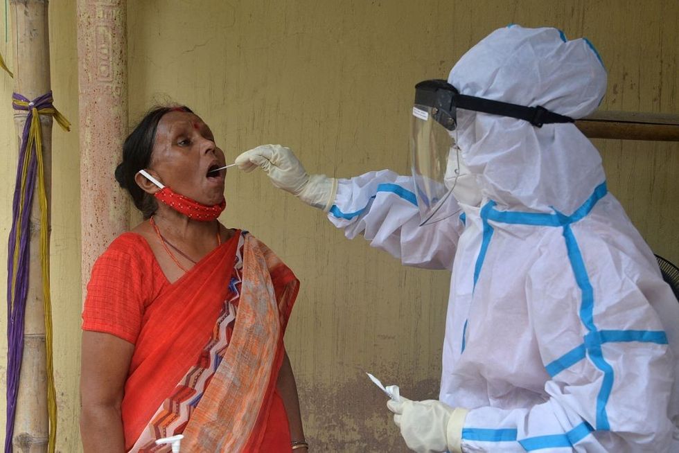 Modi govt to send teams to 10 states showing high Omicron cases